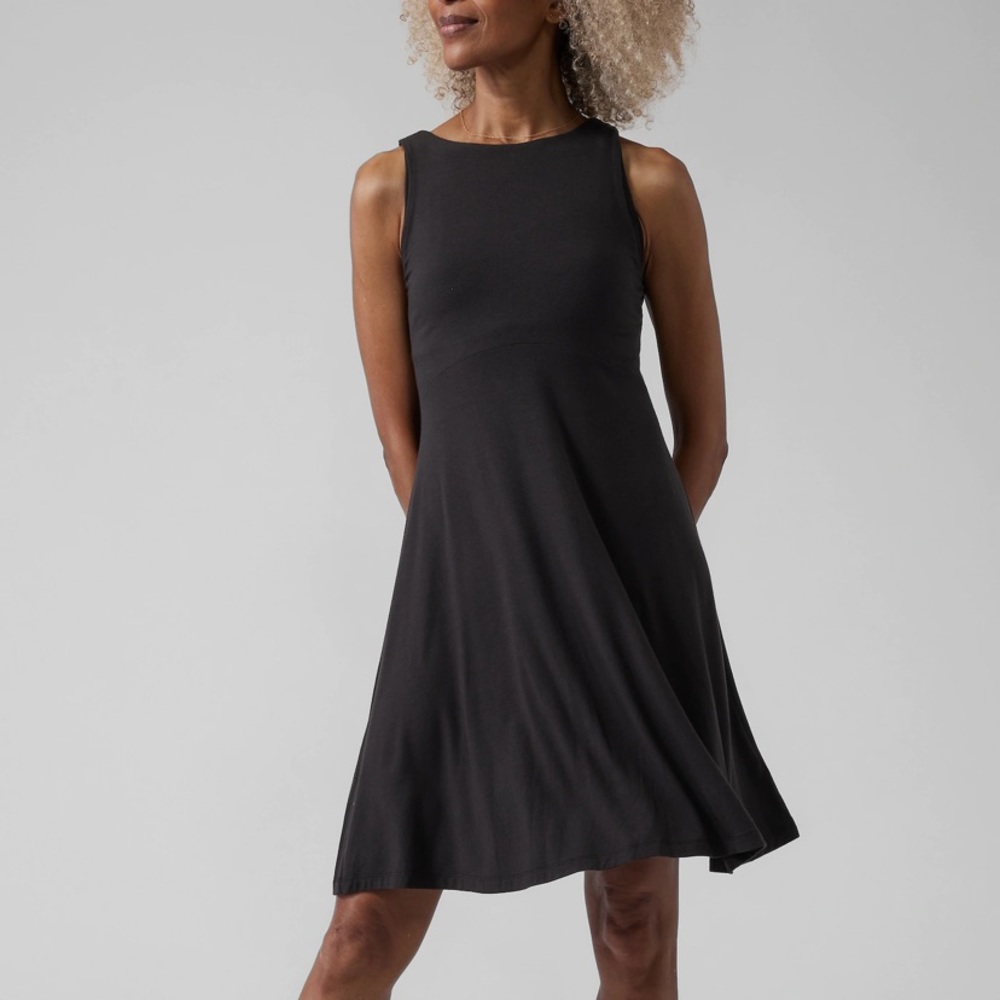 BNWT Athleta Santorini Thera Dress in Black / Little Black Dress — size XS